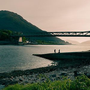 Loch Leven Hotel&Distillery